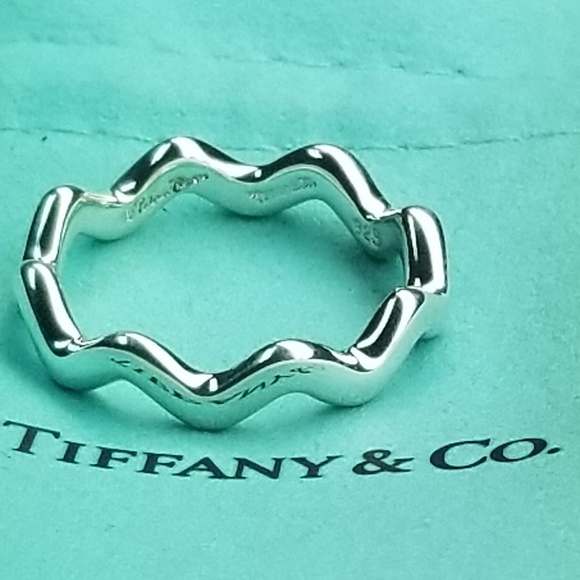 Tiffany & Co. Jewelry - Tiffany &Co Paloma Picasso Zig Zag ring sz 9